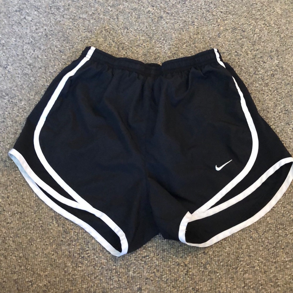 Black and white xs Nike shorts!